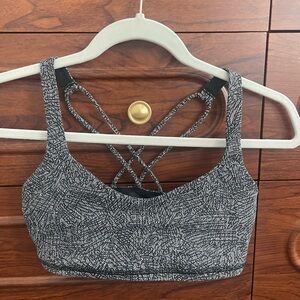 Women's Black and White Patterned Sports Bra